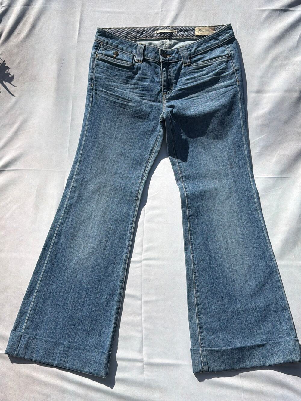 Limited Edition Gap Jeans Size 8 Low Rise Cuffed Bootcut Jeans